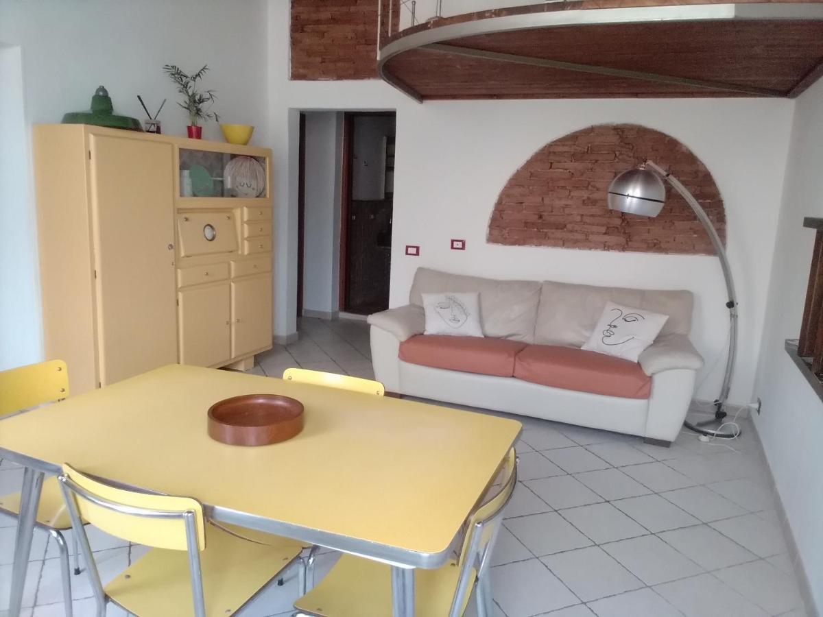 فيلا Casina Del Porto ليفورنو المظهر الخارجي الصورة