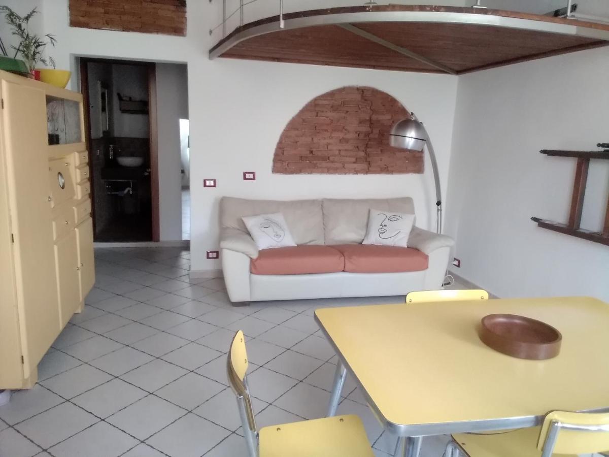 فيلا Casina Del Porto ليفورنو المظهر الخارجي الصورة