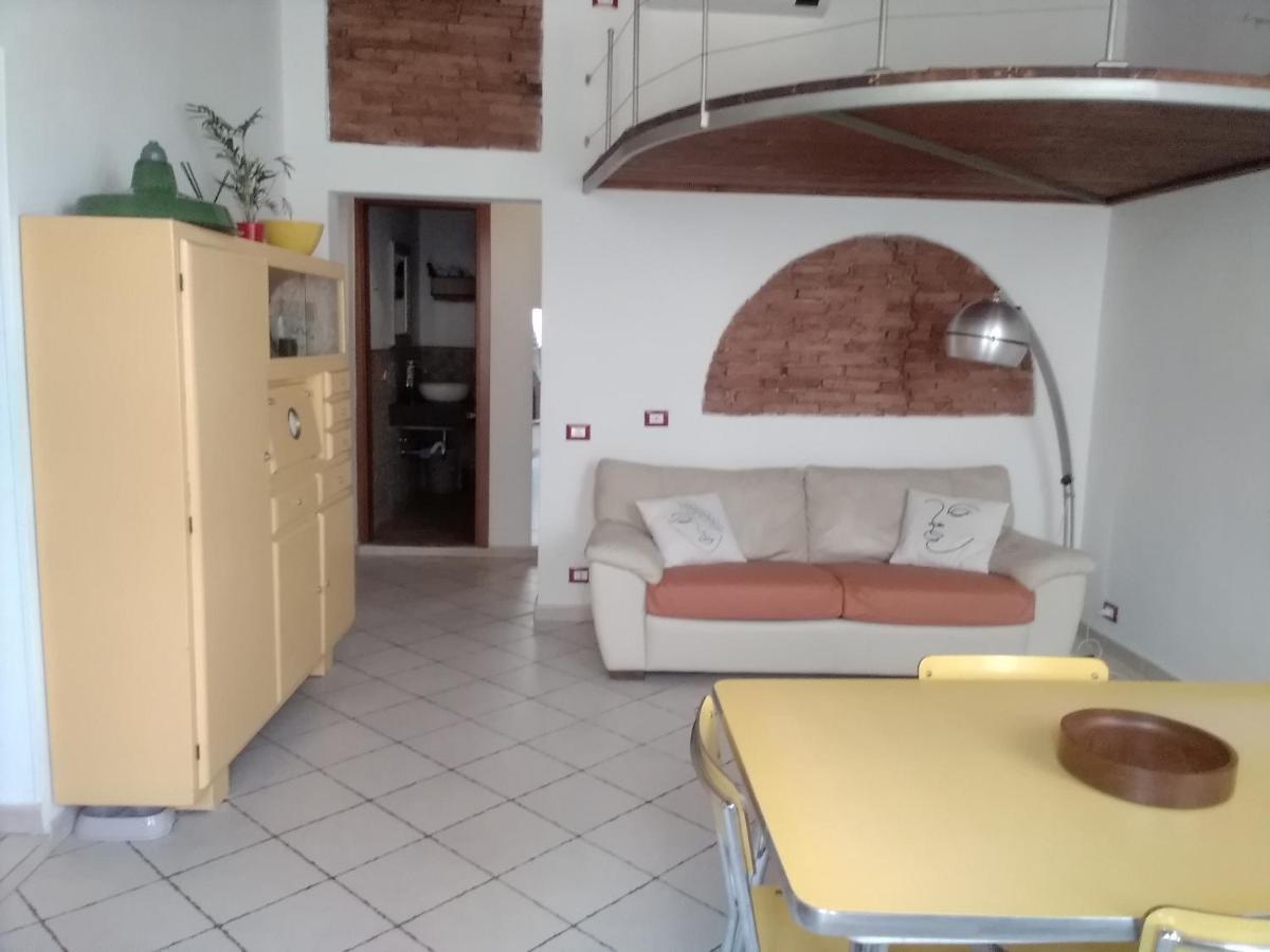 فيلا Casina Del Porto ليفورنو المظهر الخارجي الصورة